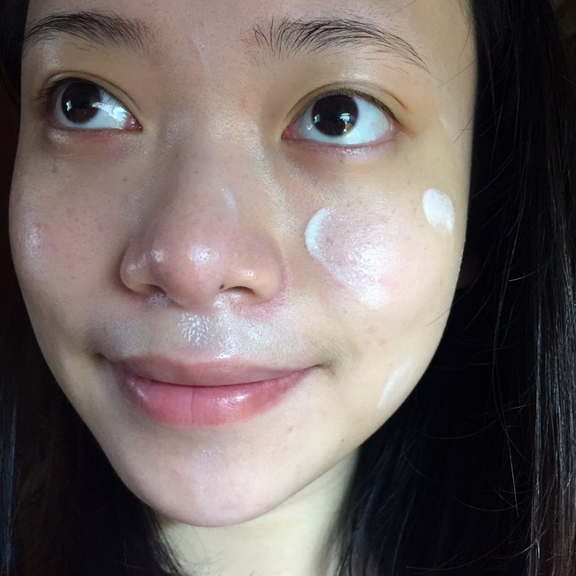 美寶蓮夢幻奇跡控油透潤持妝乳怎么樣？好用嗎？