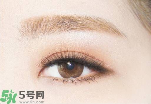 眉筆和眉粉哪個(gè)好用？眉筆和眉粉有什么區(qū)別？