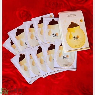 春雨黑面膜能天天用嗎？春雨黑蜂蜜面膜掉色精華液是黑色嗎？