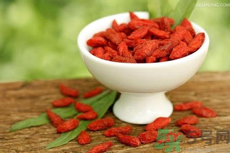 如何控油？如何控油祛痘？