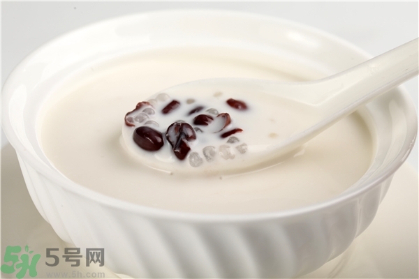 打噴嚏真的是有人在想你嗎？打噴嚏是有人罵你嗎？