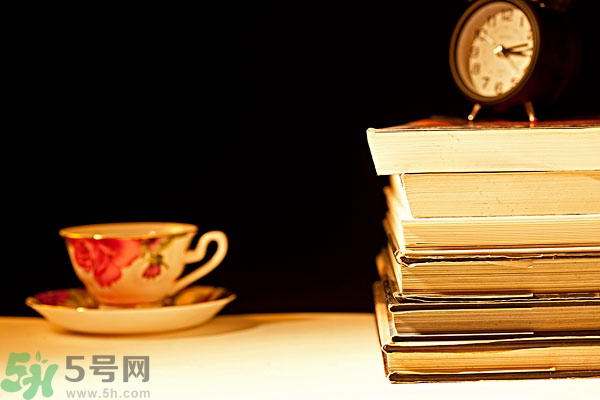 熬夜第二天怎么保持精神？熬夜第二天頭疼怎么辦？