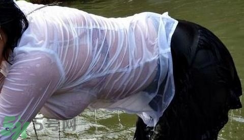 衣服沒干穿了會(huì)怎么樣?穿濕的內(nèi)衣會(huì)怎樣