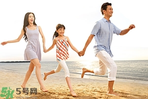 第一次來月經(jīng)能游泳嗎？經(jīng)期不適怎么緩解？