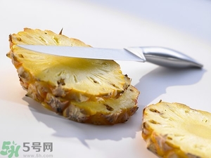 早上起來吃菠蘿好嗎？早餐吃菠蘿好嗎？