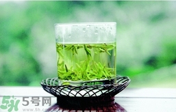 喝蓮子心能減肥嗎？蓮子心泡茶喝能減肥嗎？