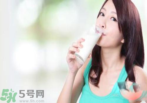 感冒可以喝羊奶嗎？喝羊奶可以治感冒嗎？