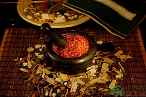 陳皮長(zhǎng)霉還可以吃嗎？陳皮上有發(fā)霉了怎么辦？