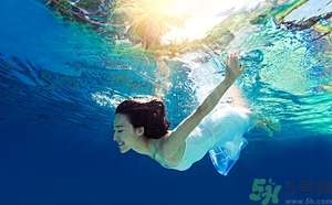 潛水能化妝嗎？女生潛水可以不可以化妝？