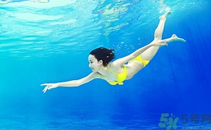 潛水能化妝嗎？女生潛水可以不可以化妝？