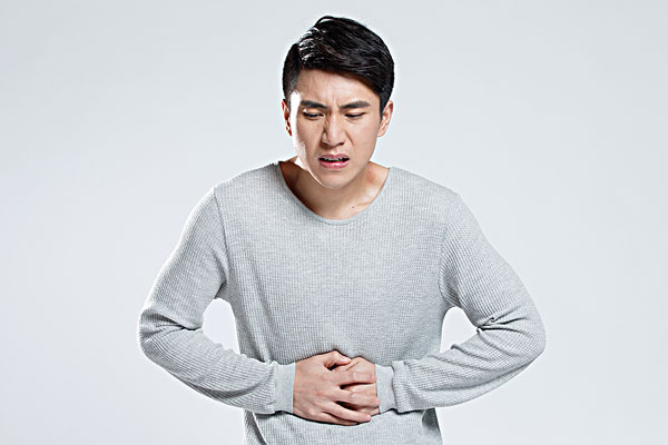 吃涼的胃疼是怎么回事？吃冷的肚子疼怎么辦？