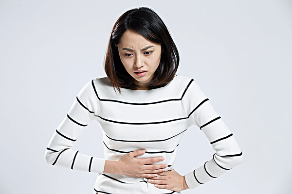 吃涼的胃疼是怎么回事？吃冷的肚子疼怎么辦？