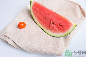 長(zhǎng)痱子擦什么好的最快？長(zhǎng)痱子了怎么辦？