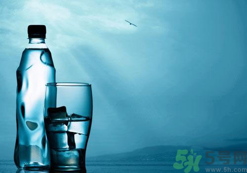 礦泉水和純凈水的區(qū)別是什么？礦泉水和純凈水哪個好？