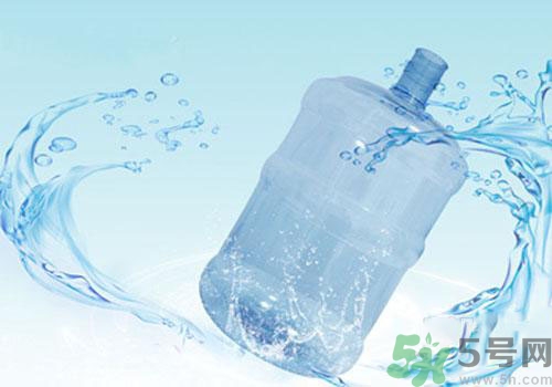 礦泉水和純凈水的區(qū)別是什么？礦泉水和純凈水哪個好？