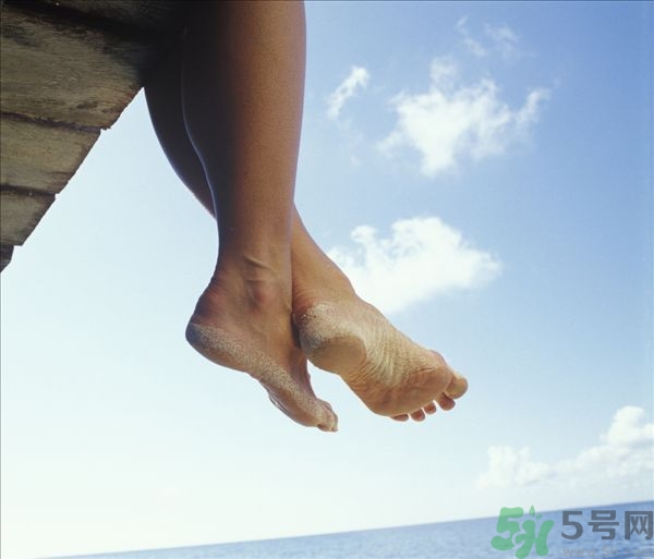 腳水腫是怎么回事？腳水腫了怎么辦？