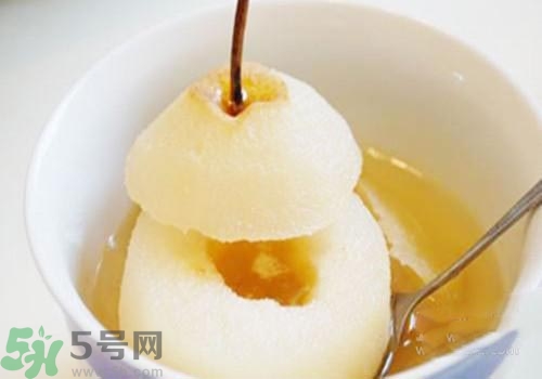 發(fā)燒可以喝冰糖雪梨嗎？發(fā)燒喝冰糖雪梨好嗎？