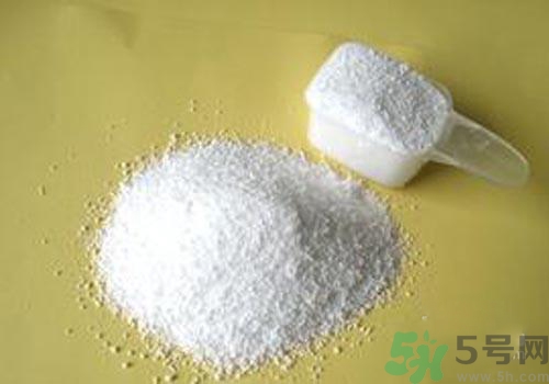用洗衣粉手發(fā)熱是怎么回事？洗衣粉傷手怎么辦？