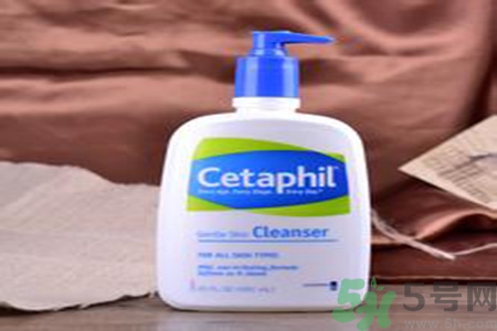 cetaphil絲塔芙溫和無泡潔面乳適合什么膚質(zhì)？cetaphi潔面乳敏感膚質(zhì)可以用嗎？