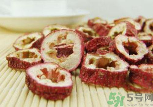 吃山楂片會(huì)上火嗎？上火可以吃山楂片嗎？