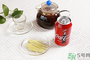 可樂能和咖啡一起喝嗎？咖啡和碳酸飲料能一起喝嗎？