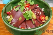 寶寶可以吃豬血嗎？寶寶多大可以吃豬血？