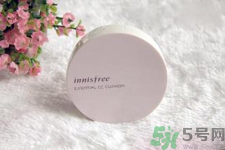 悅詩風(fēng)吟瑩潤調(diào)色氣墊隔離霜怎么用？悅詩風(fēng)吟瑩潤調(diào)色氣墊隔離霜使用方法