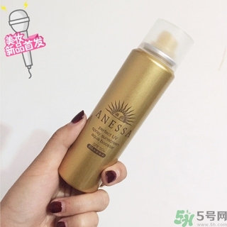 安耐曬噴霧和乳液哪個好？安耐曬噴霧和乳液區(qū)別