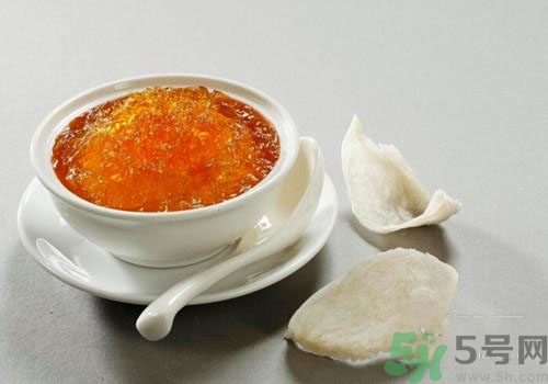 燕窩是燕子的窩嗎？燕窩是什么東西？