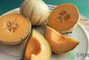 香瓜瓤籽可以吃嗎？香瓜皮能吃嗎？