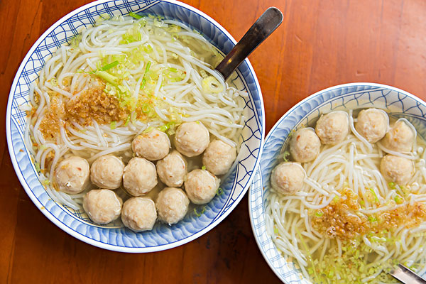米線和米粉有什么區(qū)別？米粉要泡多久才能炒？