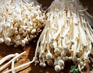 致癌金針菇怎么鑒別？如何選購金針菇？