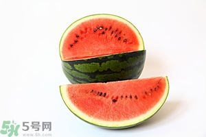 如何辨別西瓜生熟？怎么看西瓜熟不熟？