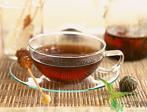 中暑能喝冰水嗎？中暑能吃冰淇淋嗎？