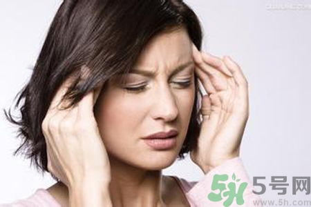 女人濕氣重的癥狀有哪些？女人濕氣重有什么表現(xiàn)？