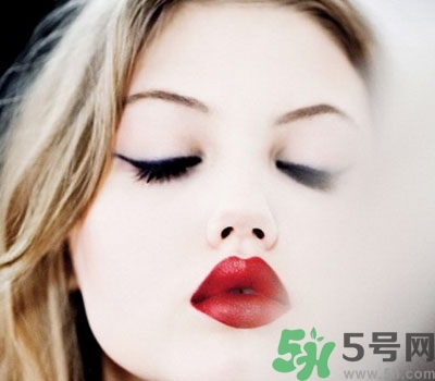 口紅哪個(gè)牌子好？口紅怎么涂好看？