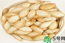 吃南瓜子的好處？吃南瓜子的壞處？