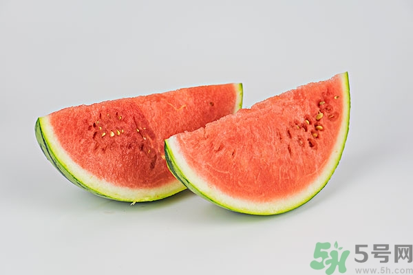 西瓜沒熟透可以吃嗎？西瓜不好吃怎么做好吃？
