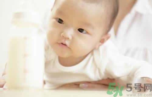 寶寶吃慣了奶瓶不吃母乳怎么辦？喂奶的正確方法