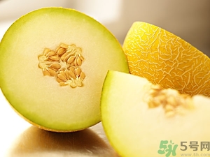 哈密瓜籽能吃嗎？哈密瓜酸了還能吃嗎？