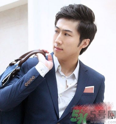 李鐘碩發(fā)型是什么？姜哲發(fā)型是什么？