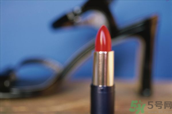 過(guò)期口紅還能用嗎？口紅要化了怎么辦？