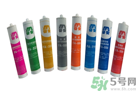 膠可以用什么洗掉？膠水怎么處理干凈？