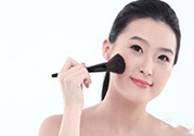 bb霜能涂在眼睛周圍嗎？bb霜涂在眼睛周圍有什么害處？