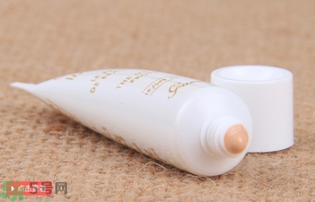 臉部防曬用什么護(hù)膚品好？臉上防曬哪個(gè)牌子好？