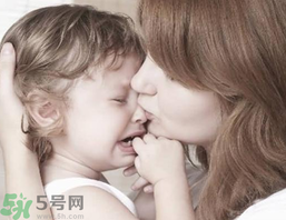 孩子性格內(nèi)向懦弱怎么辦？孩子性格內(nèi)向懦弱的原因？