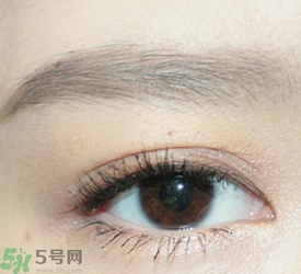 戴眼鏡怎么化妝？眼鏡妝怎么畫