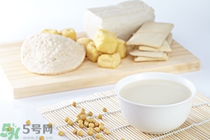 早上喝豆奶好嗎？晚上喝豆奶好嗎？