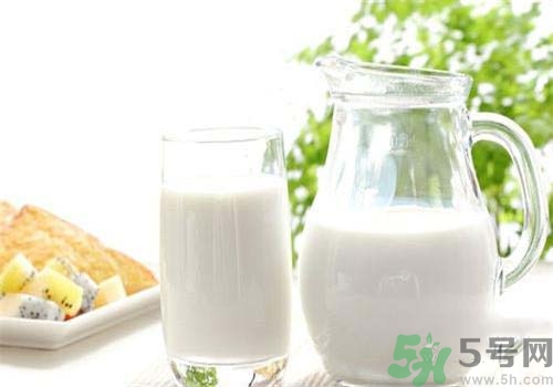 帶狀皰疹可以喝牛奶嗎？帶狀皰疹喝牛奶好不好？