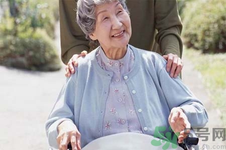 帕金森的易發(fā)人群有哪些？如何預(yù)防帕金森？